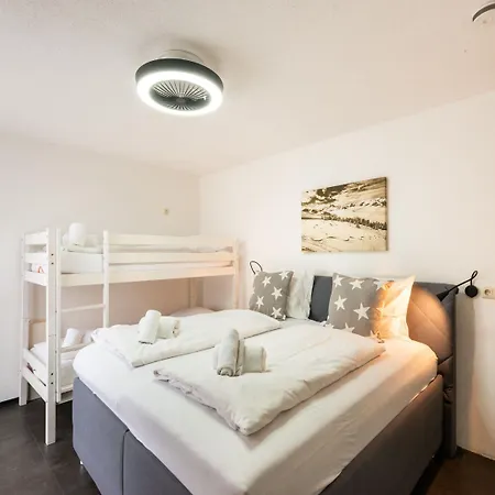 In With Ski-in Access, Cleaning Included Lejlighed